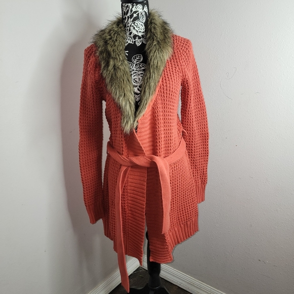 Old Navy belted cardigan - Picture 1 of 8